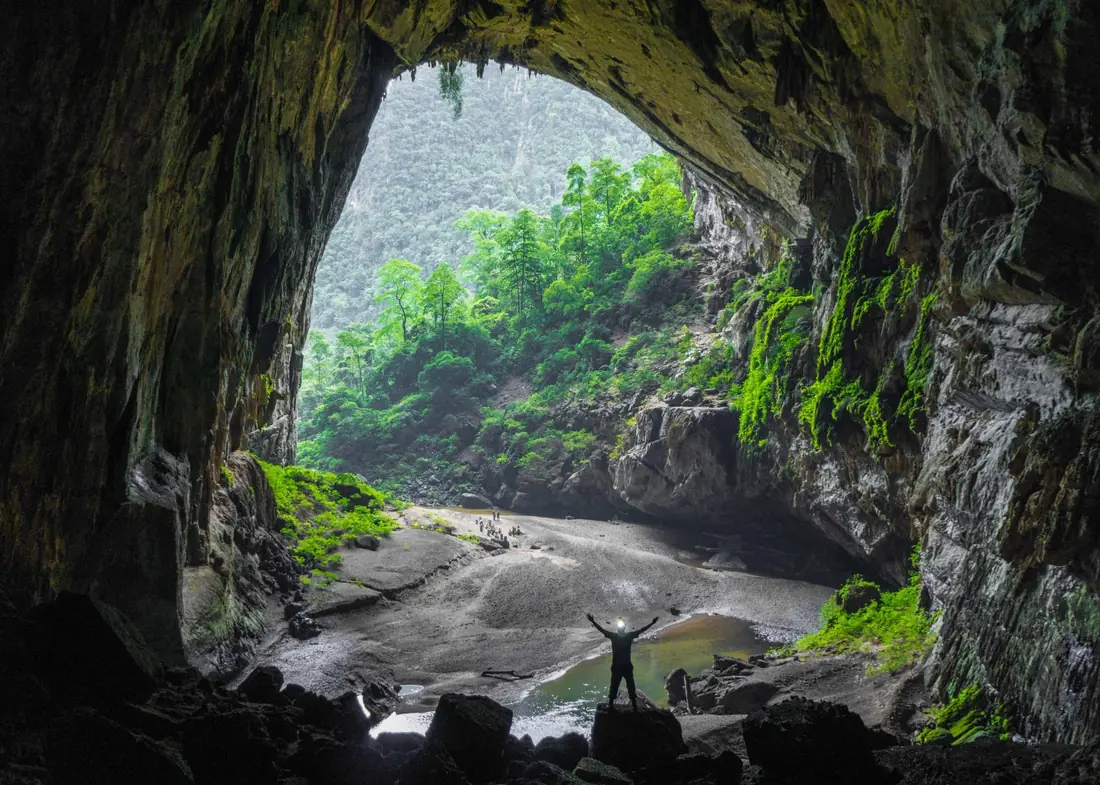 Son Doong: Entrance of Hang En