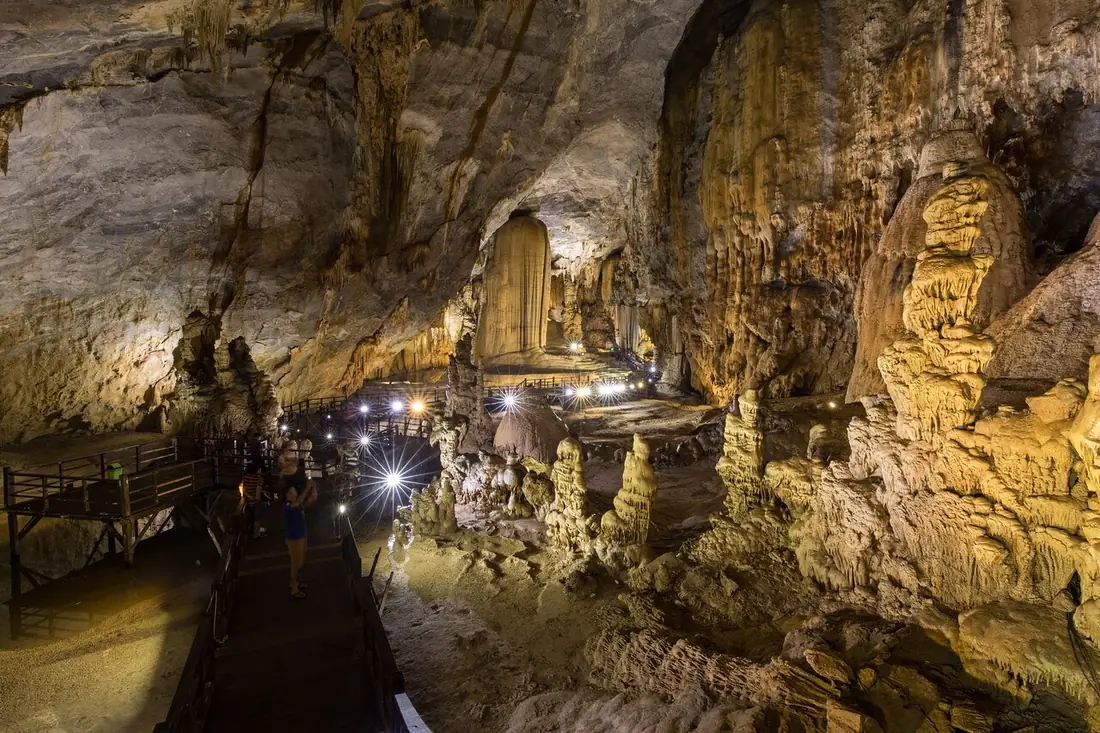 Is Phong Nha worth visiting? An honest answer: 1 KM Tour inside Paradise Cave